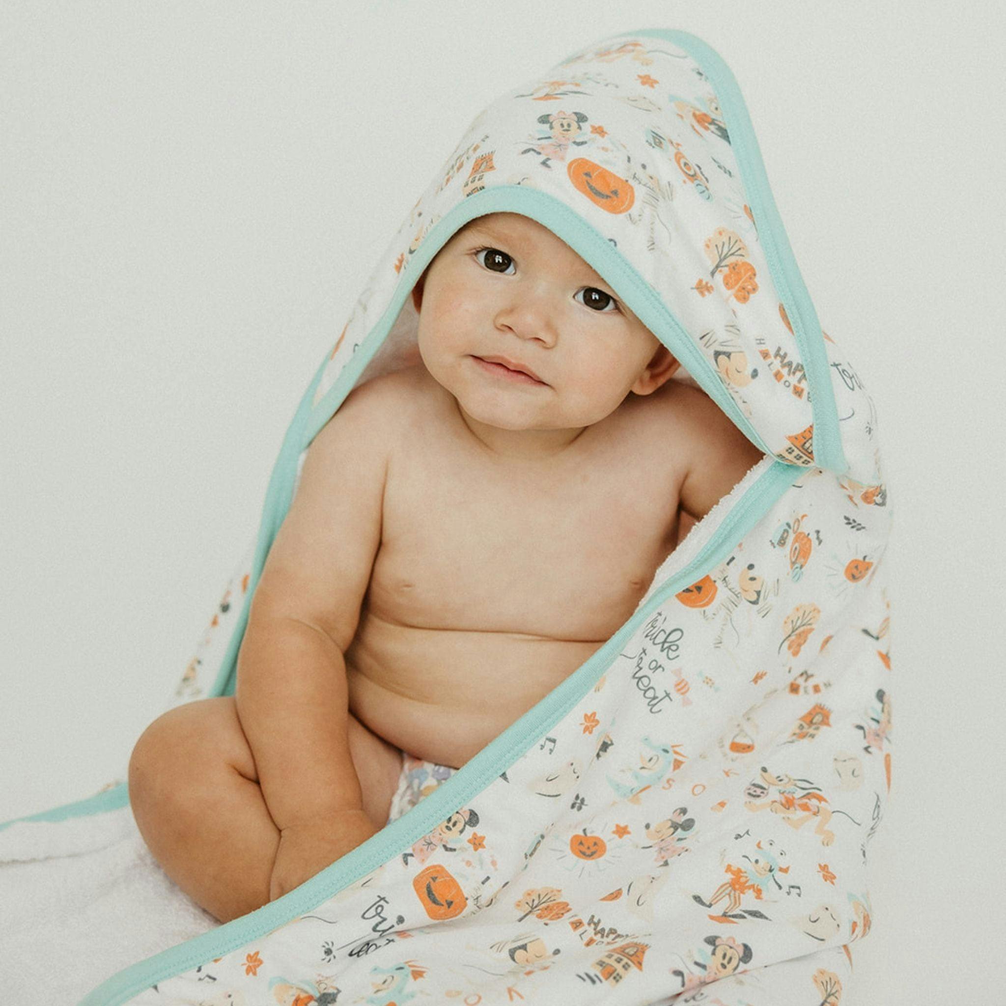 Premium Baby Knit Hooded Towel - Mickey Mouse's Boo Bash