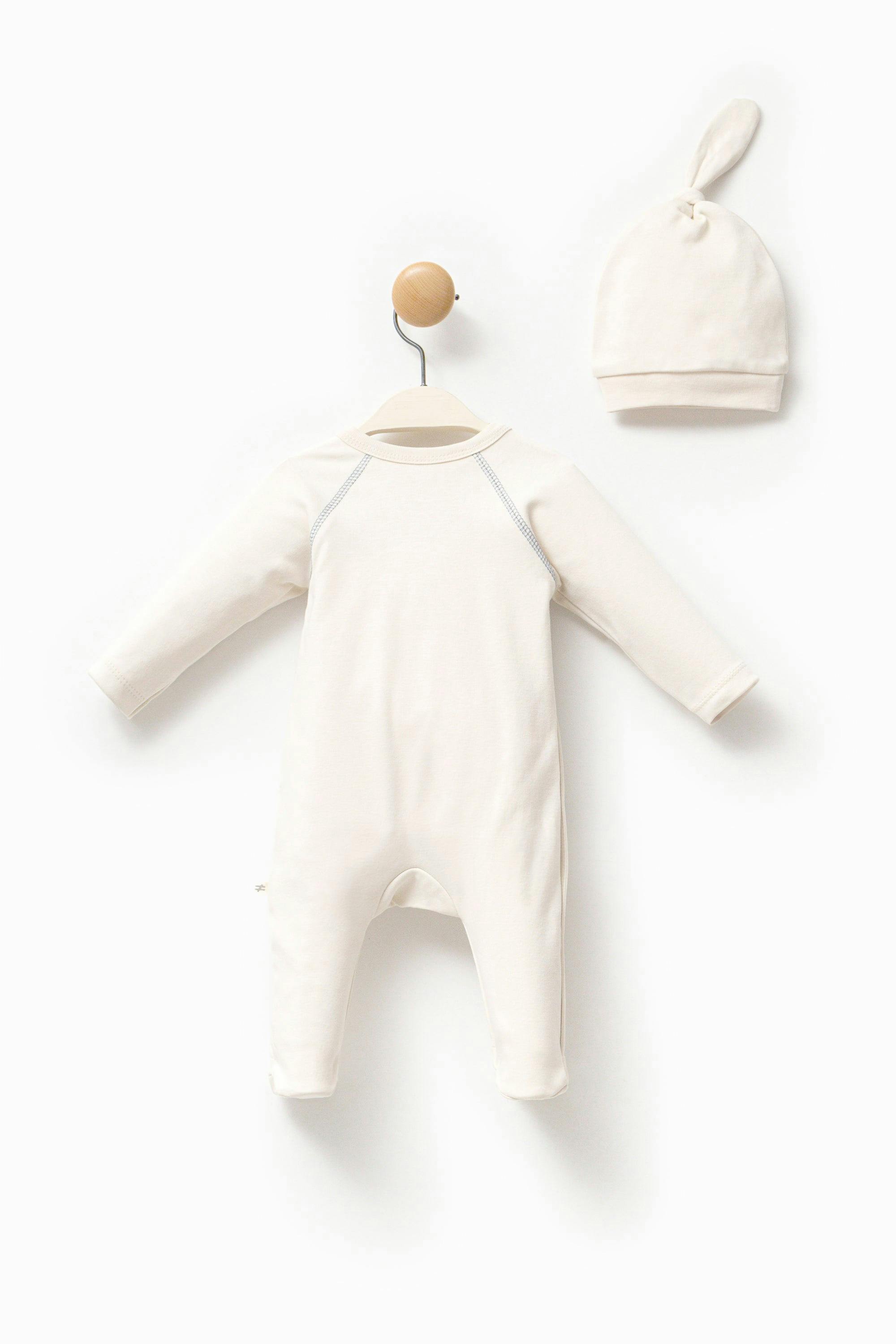 Cream Hippo Graphic Babygrow & Hat