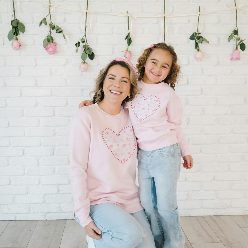 Dainty Rose Pearl Heart Patch Women's Sweatshirt