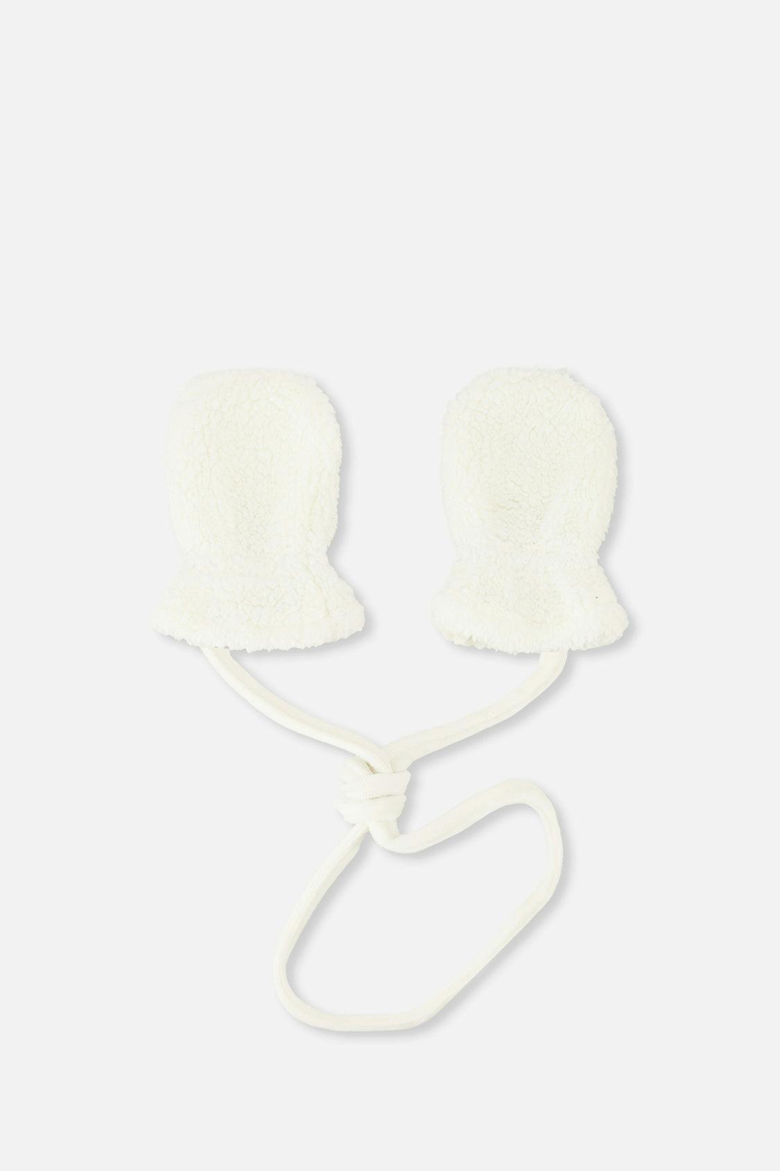 Infant Sherpa Mittens With String Off-White