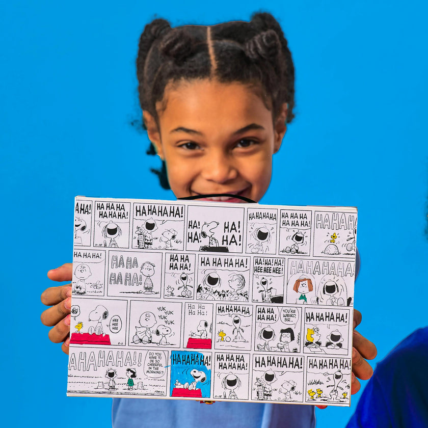 OOLY x Peanuts Coloring Activity & Sticker Kit - 8 Markers 8 Crayons