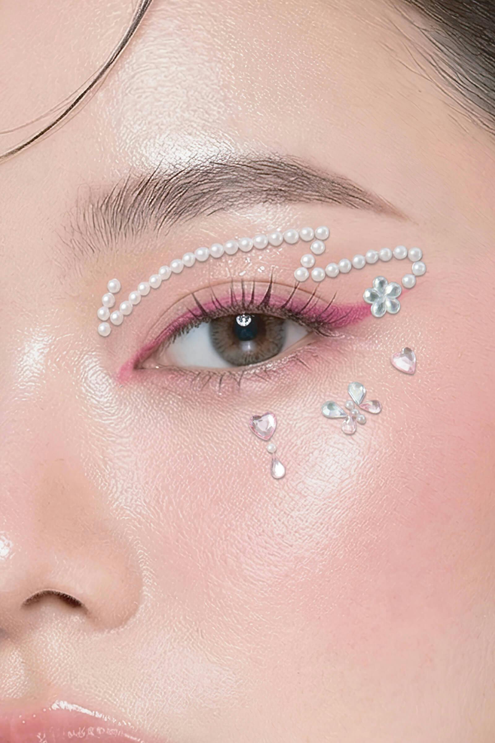 Cosmic Hearts - Face Adornments
