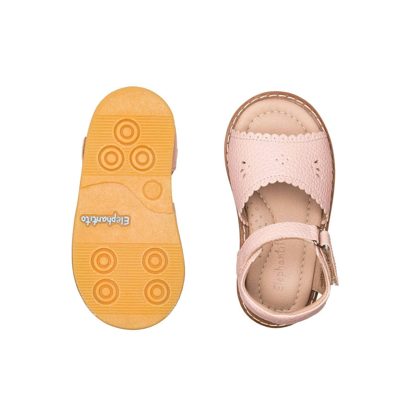 Classic Sandal with Scallop
