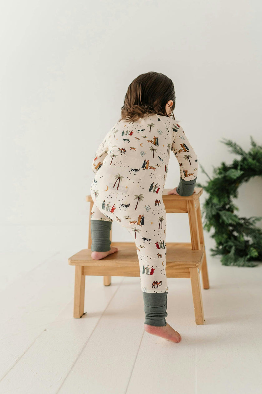 Long Sleeve Zip Romper in Nativity