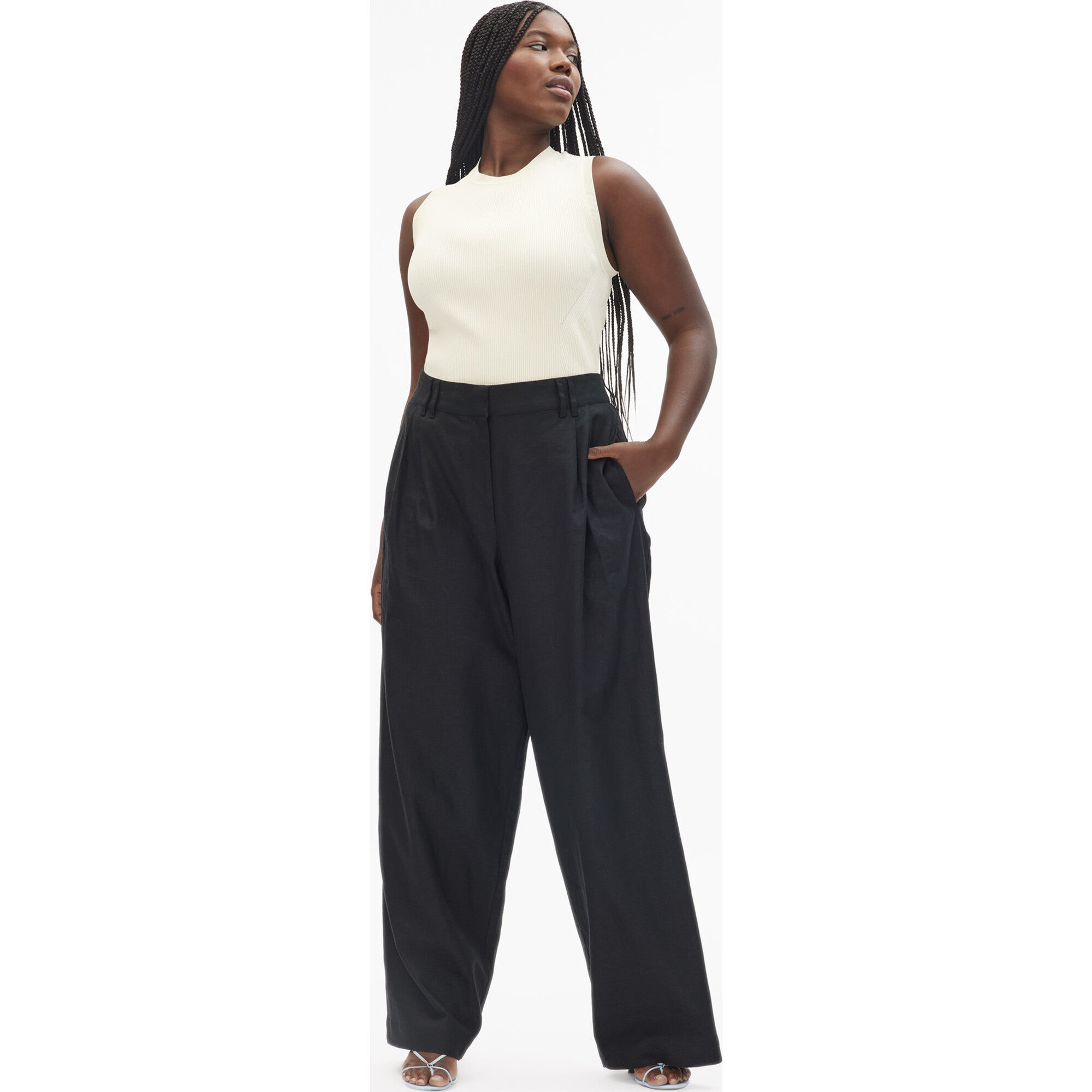Jodi Pant, Black