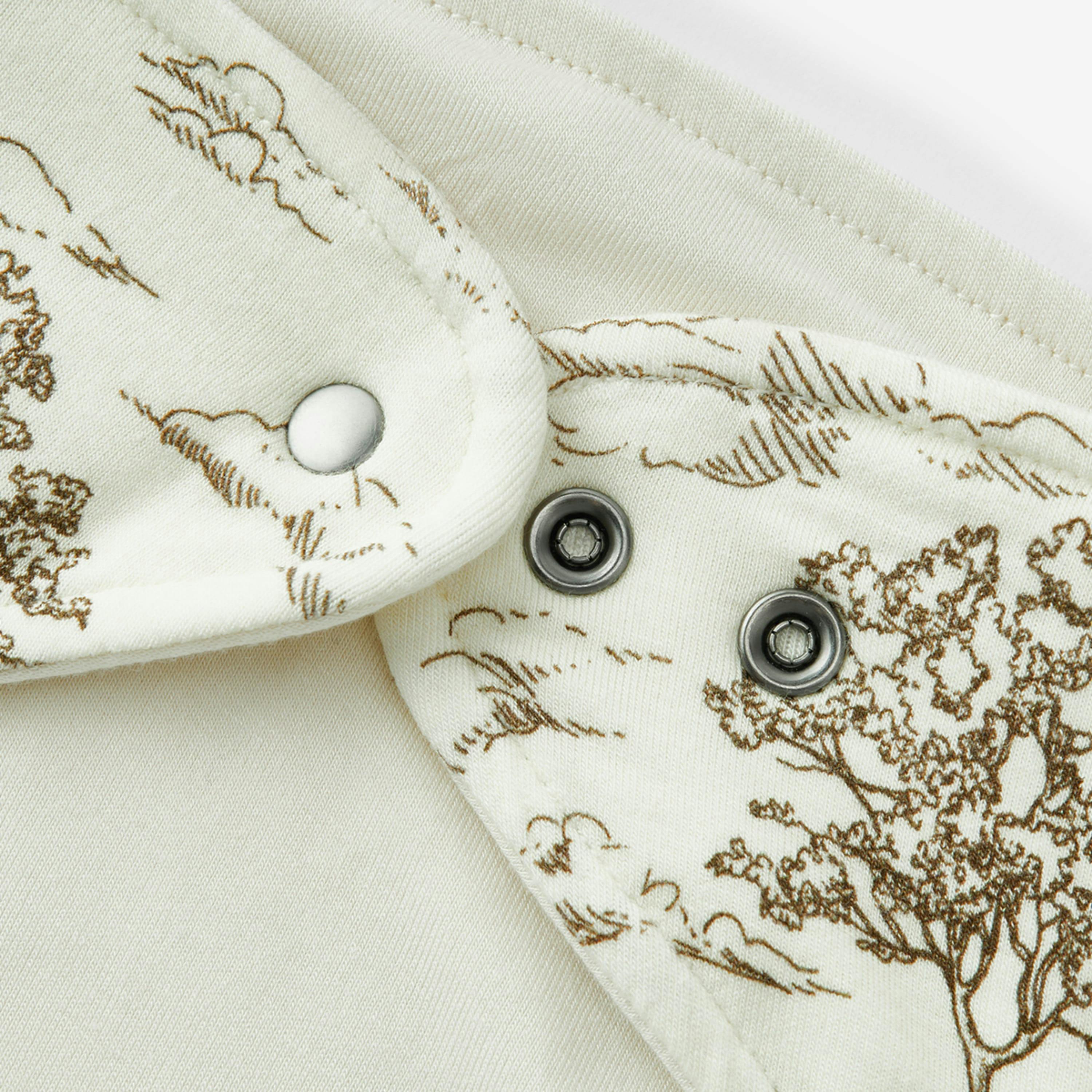 Country Toile Luxe Stretch Kerchief Bib