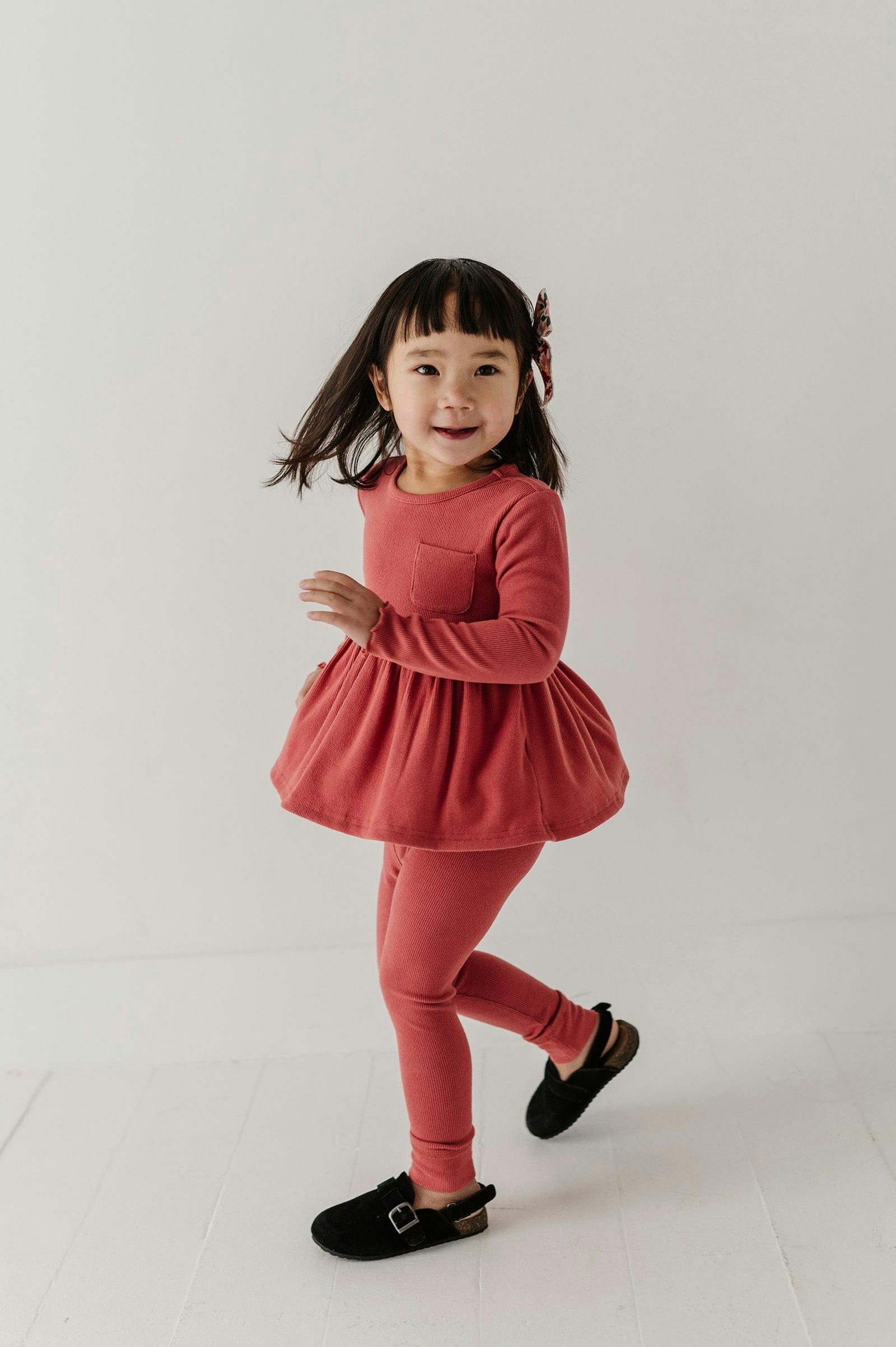 Girls Ribbed Leggings in Dusty Cedar