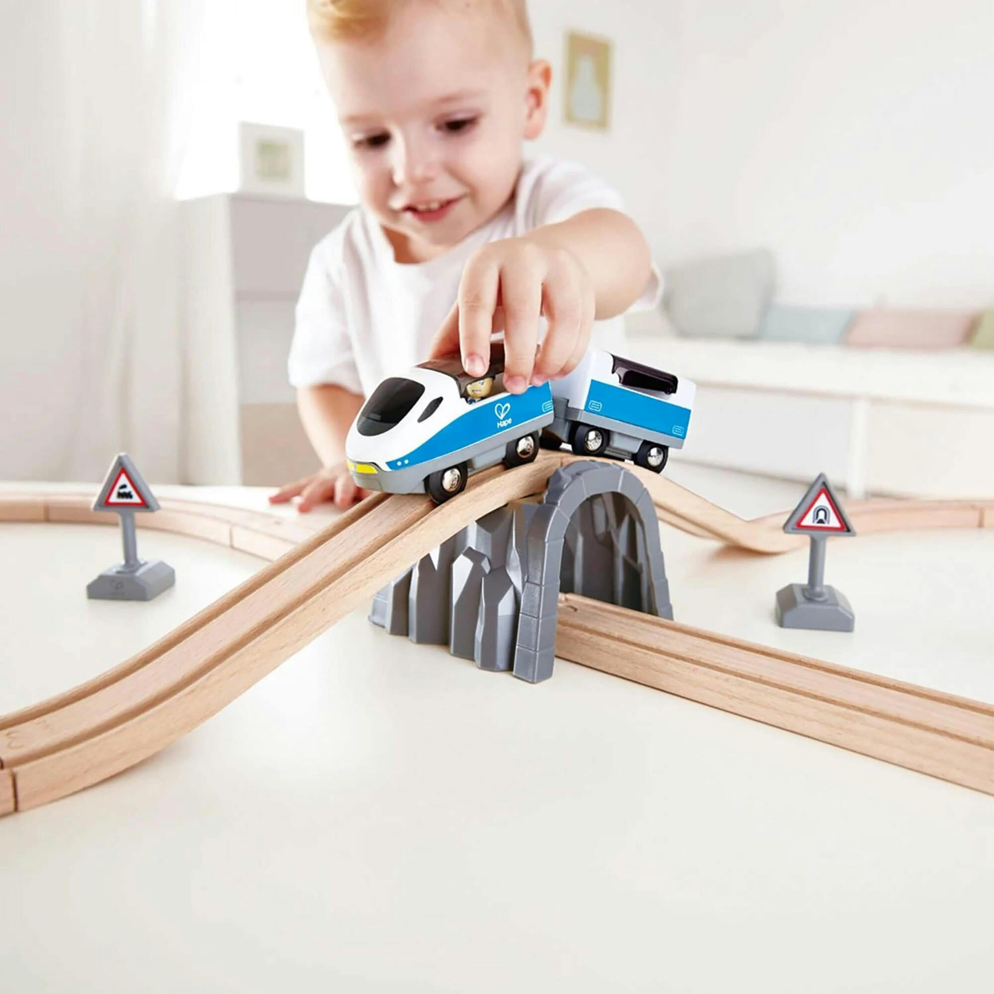 Hape: Passenger Train Set&nbsp;- Figure 8 Track Railway Set