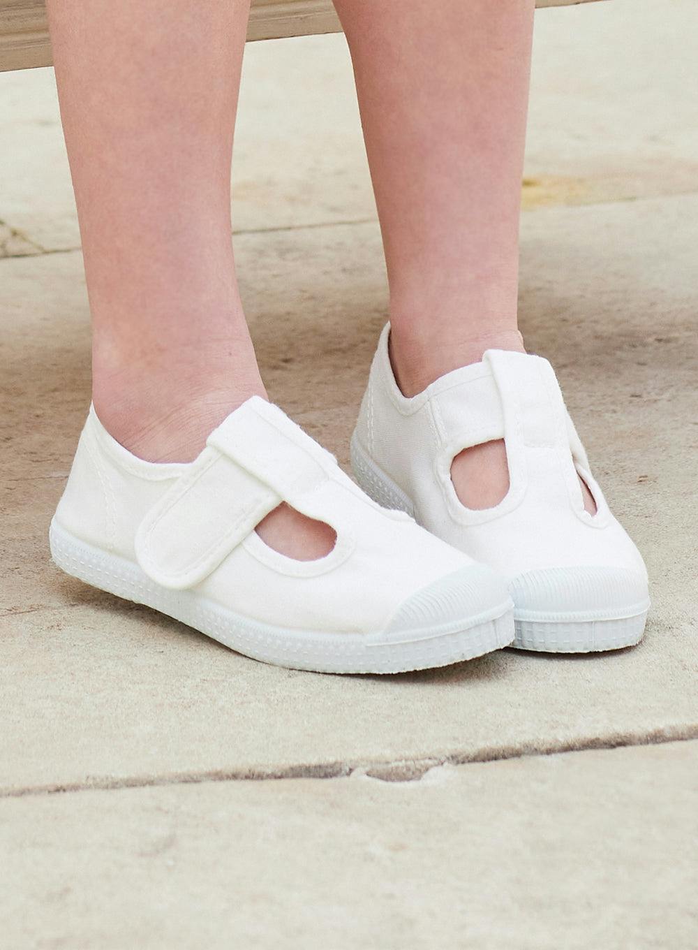 Hampton Canvas Champ Shoes in White