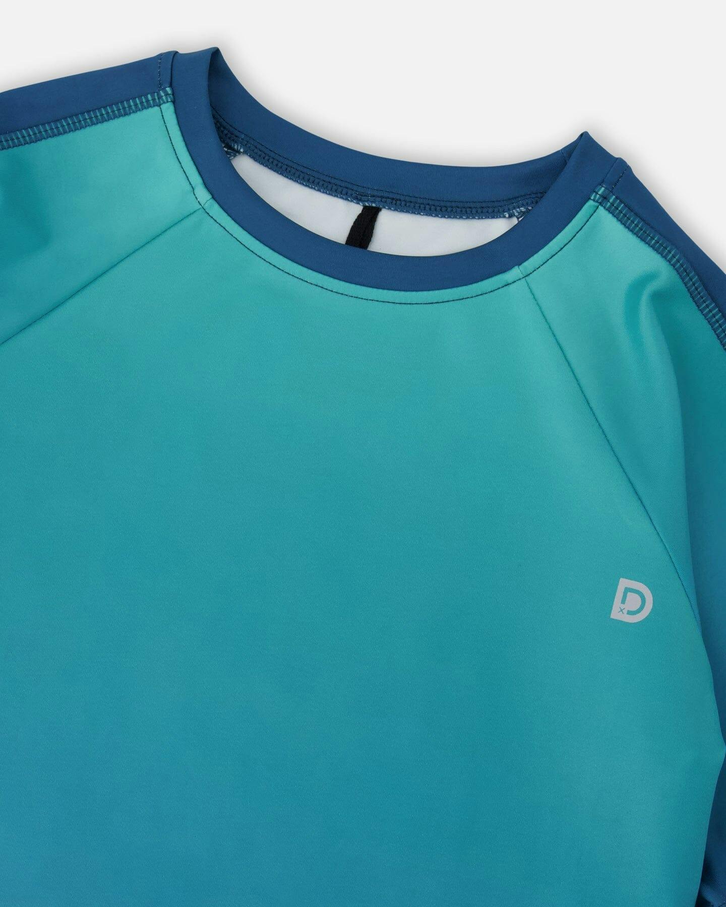 Short Sleeve Athletic Top In Recycled Polyester Teal Gradient
