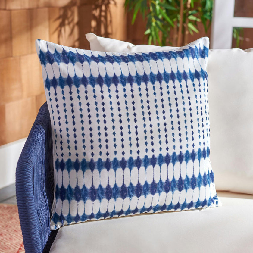 Kenza Indoor/Outdoor Pillow