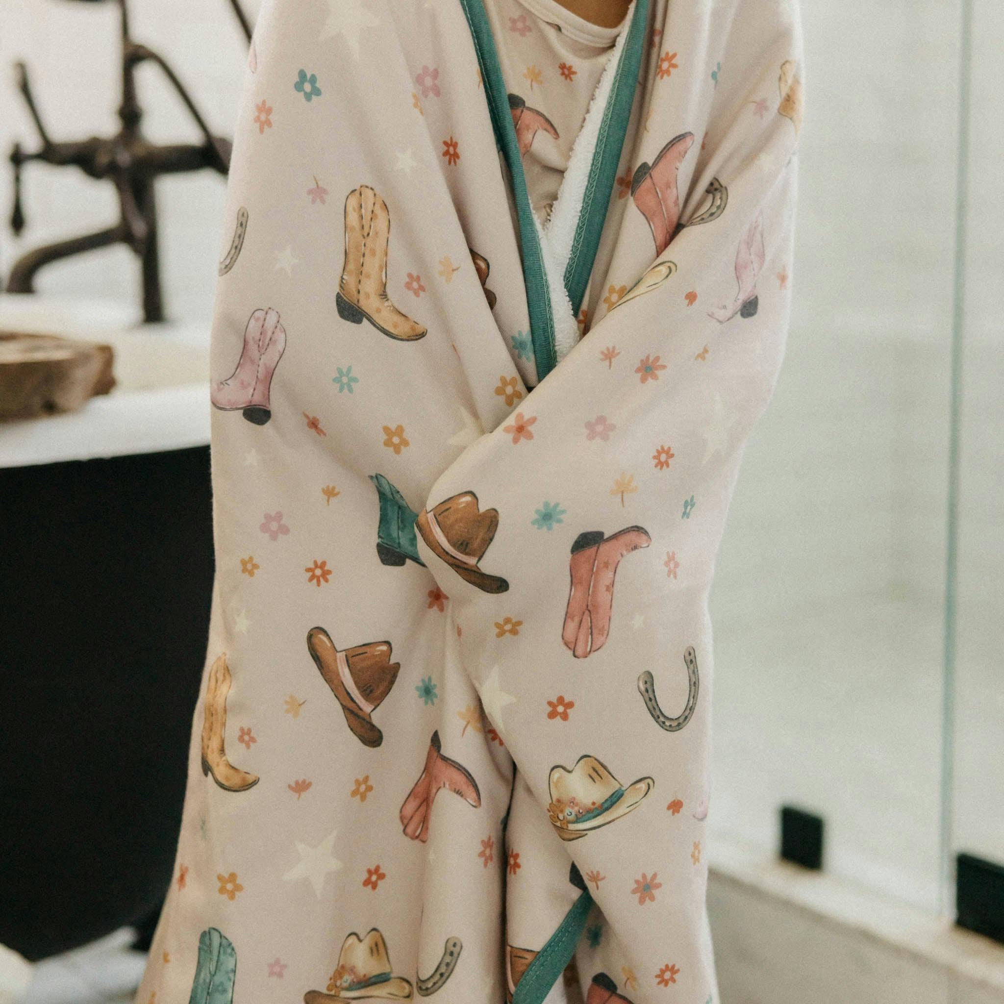 Premium Big Kid Hooded Towel - Cheyenne