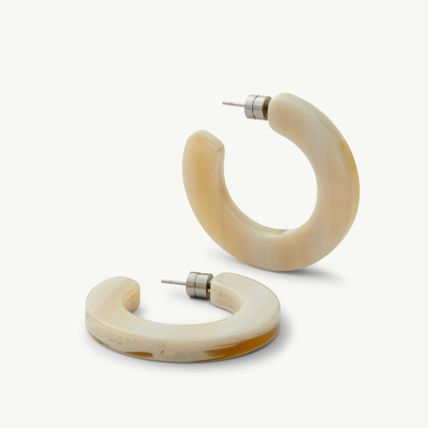 Kate Hoops in Alabaster
