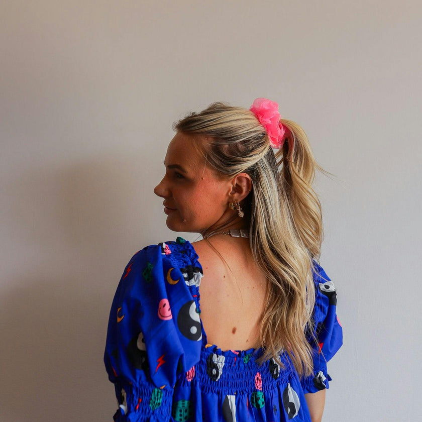 NEON MIDI ORGANZA SCRUNCHIE