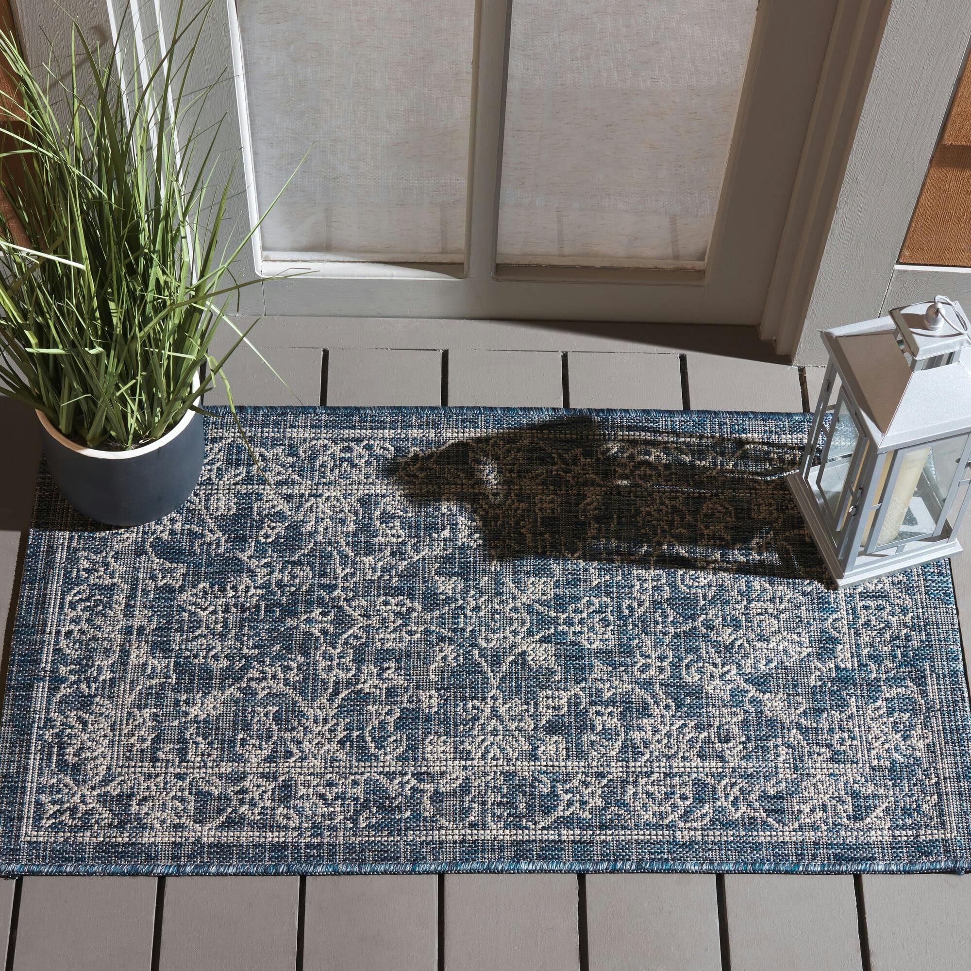 Courtyard Juniper Indoor/Outdoor Rug, Navy