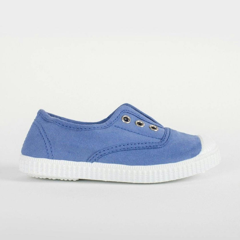 Hampton Canvas Plum Plimsolls in Cornflower