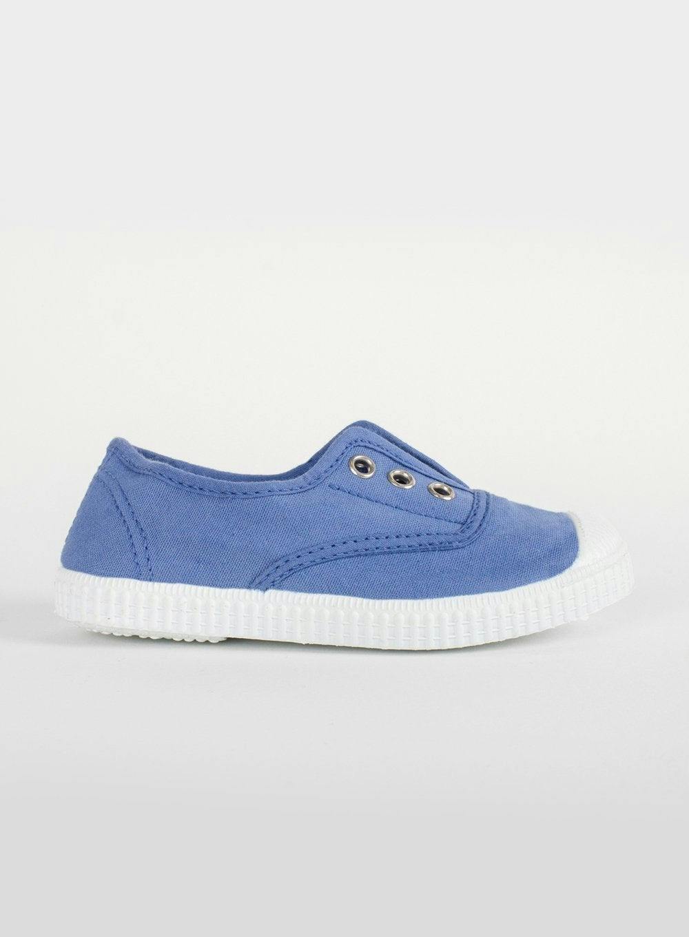 Hampton Canvas Plum Plimsolls in Cornflower