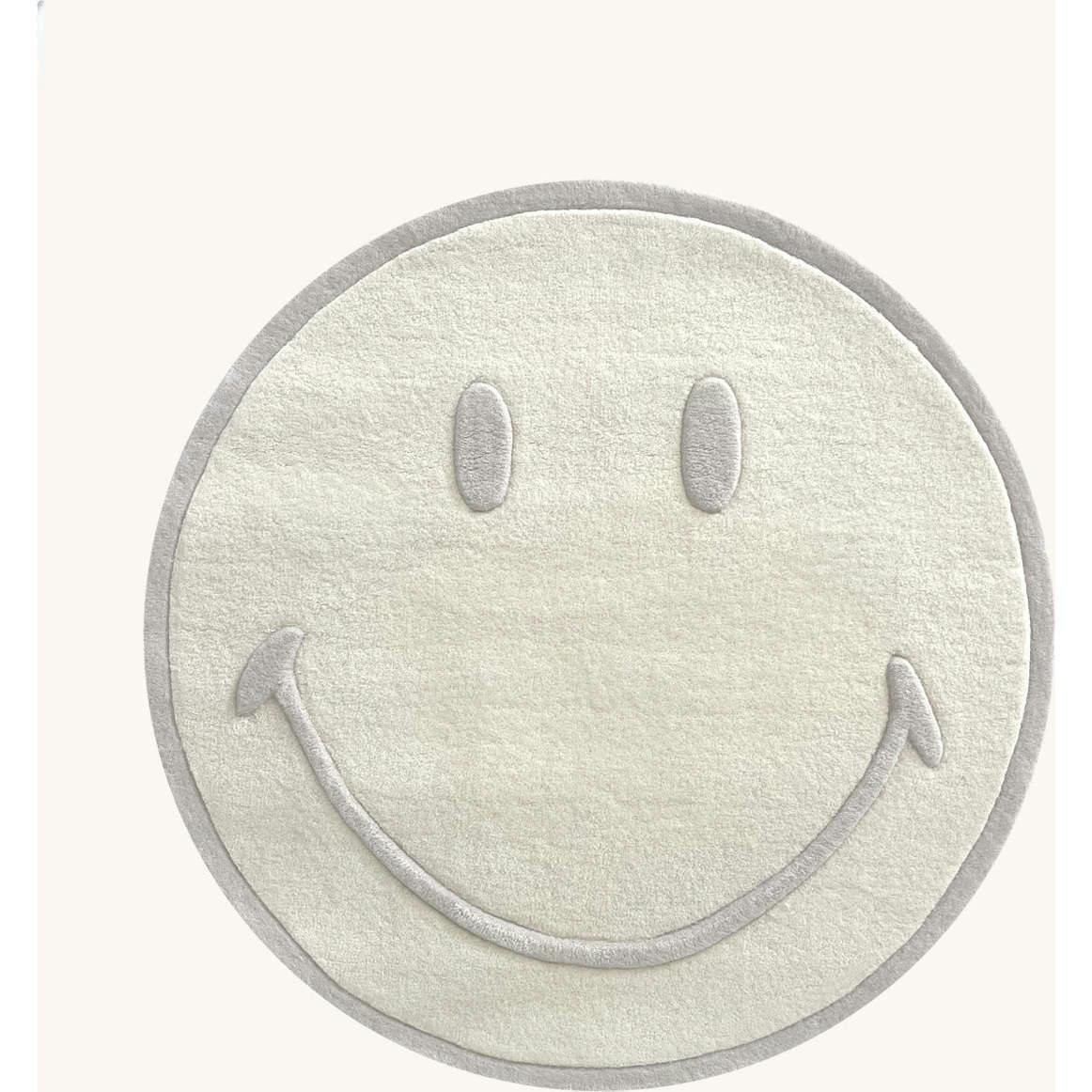 Round Smiley Rug