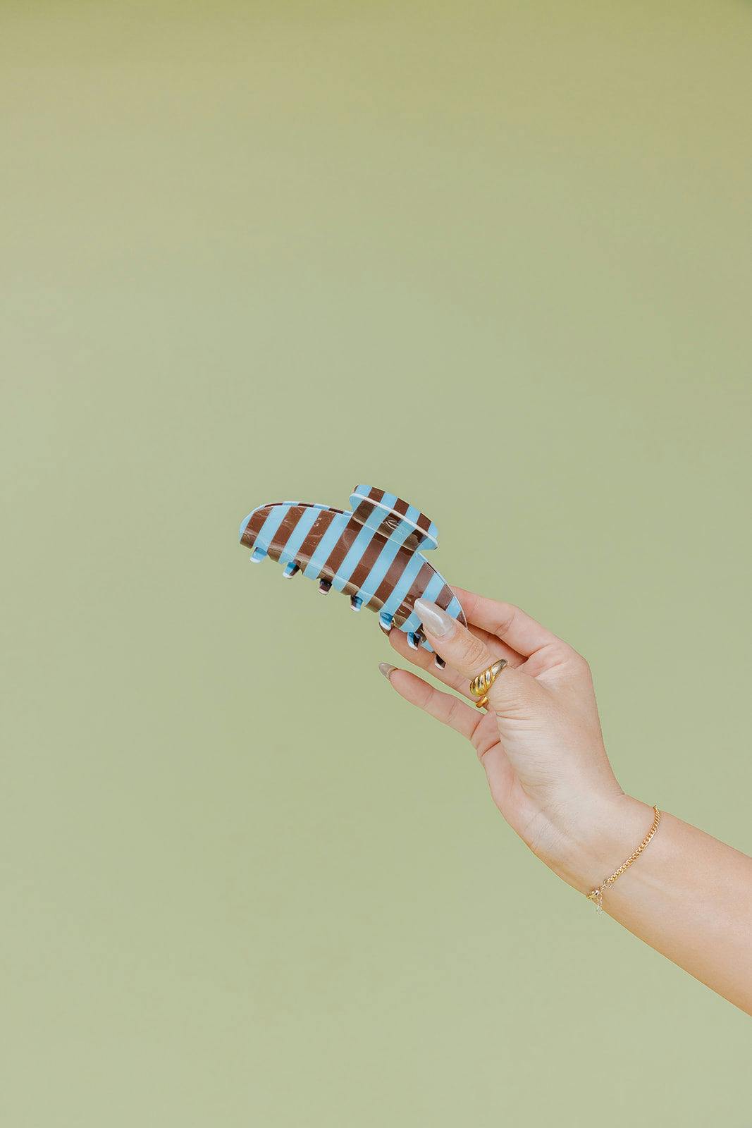 POLKA DOT & STRIPED OVERSIZED CLAWS