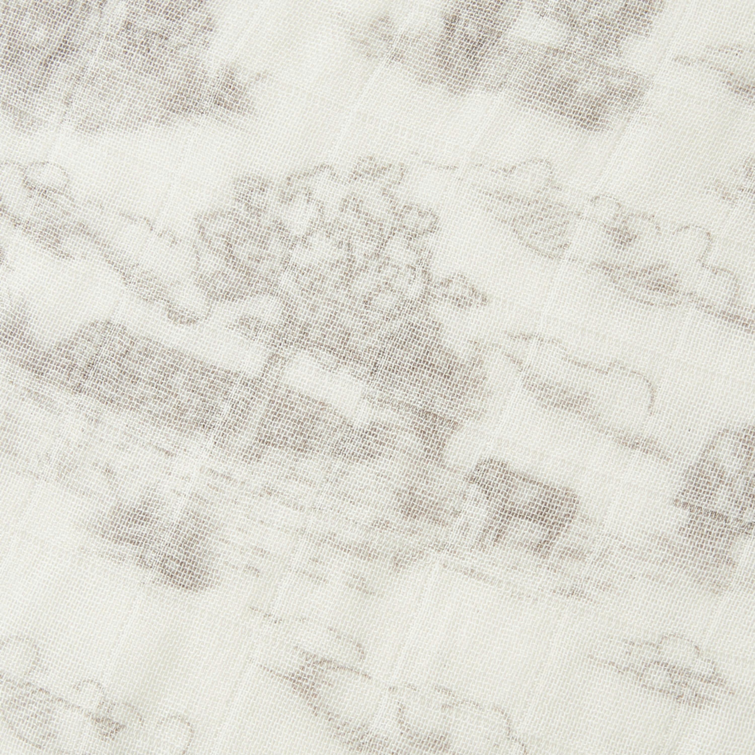 Country Toile Bamboo Two-Piece Burp Cloth Set