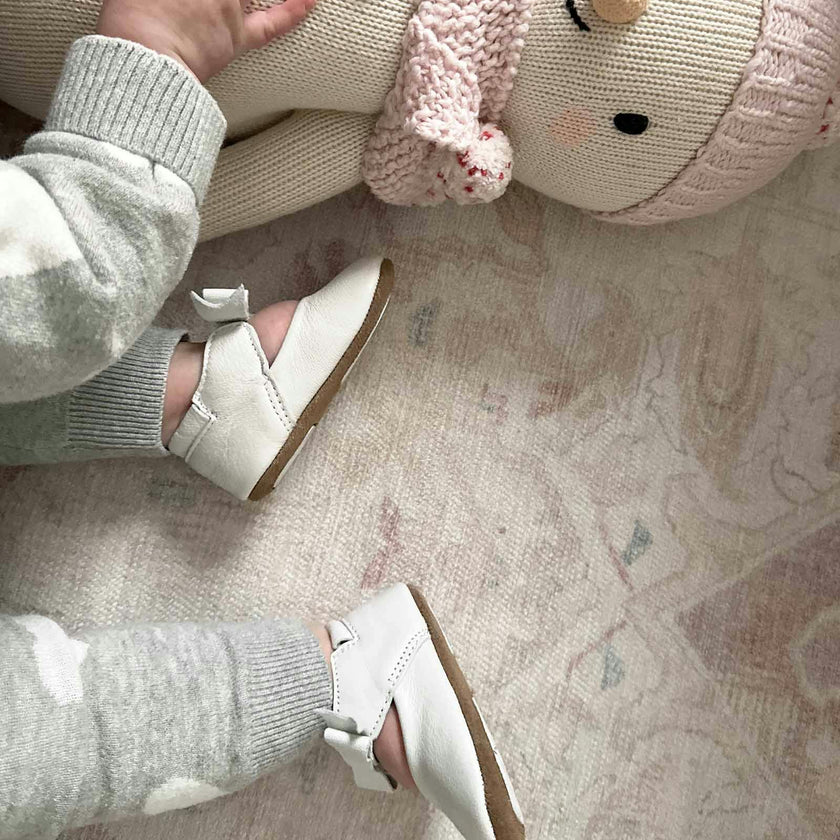 Sofia First Kicks