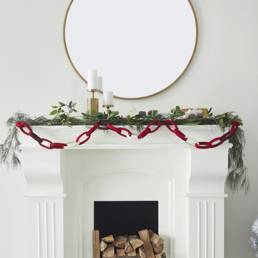 Hand Felted Wool Christmas Garland and Bunting - Loop Chain Red - 6'