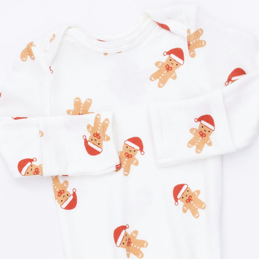 Simple Gingerbread - Knotted Gown and Knotted Hat