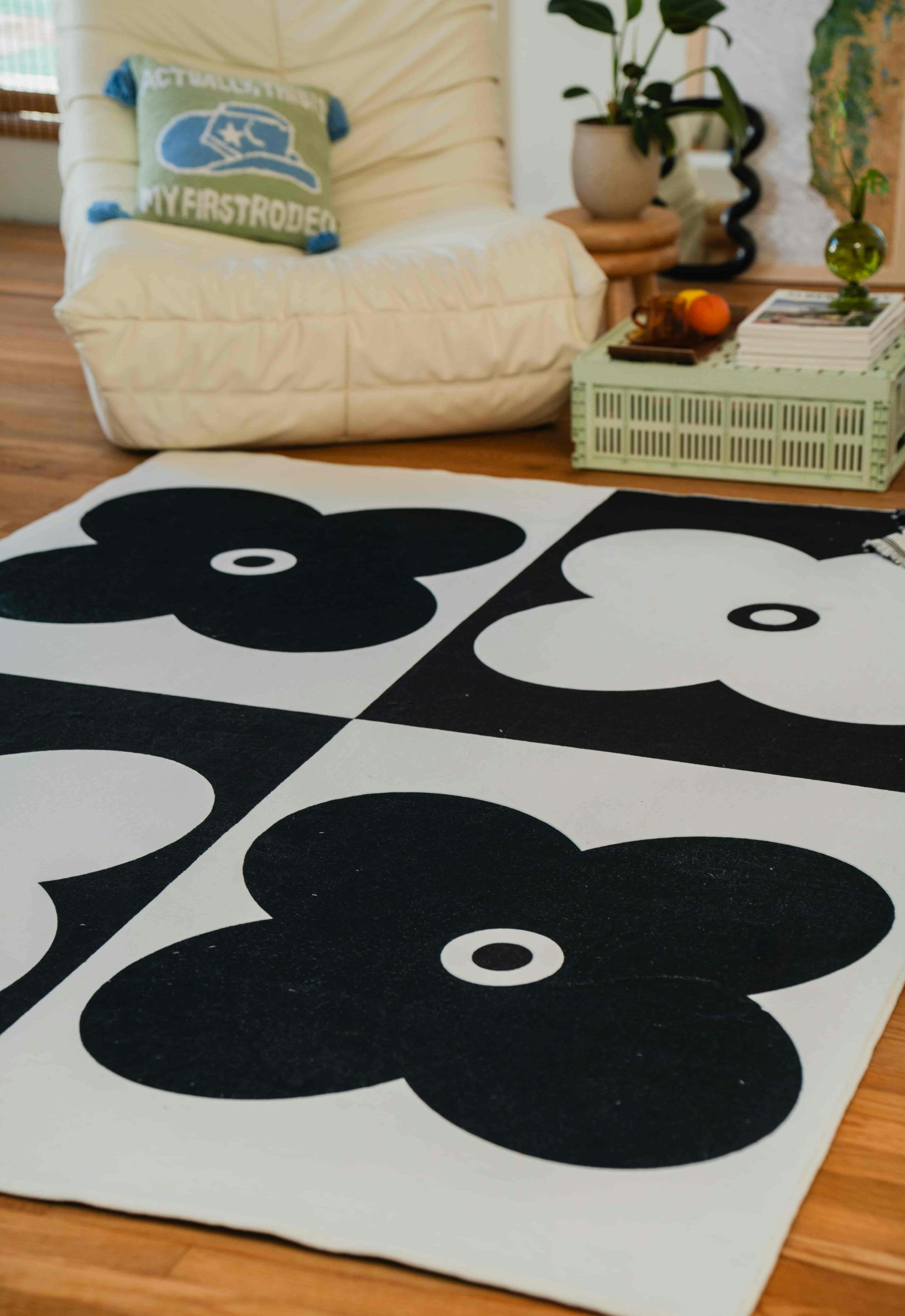 Black and White Four Leaf Clover Rug