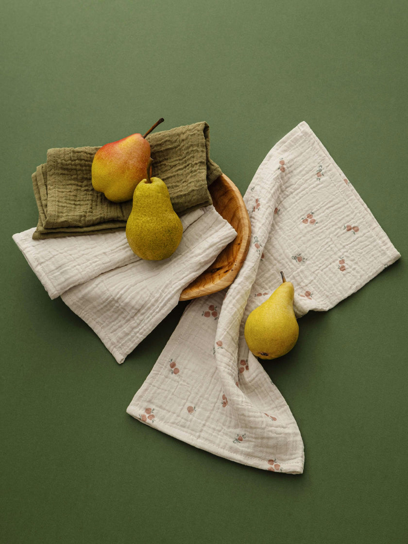 Pomme Burp Cloths