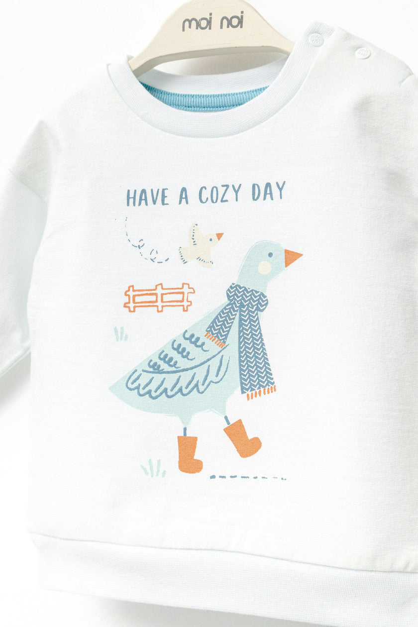 White Winter Goose Graphic Outfit