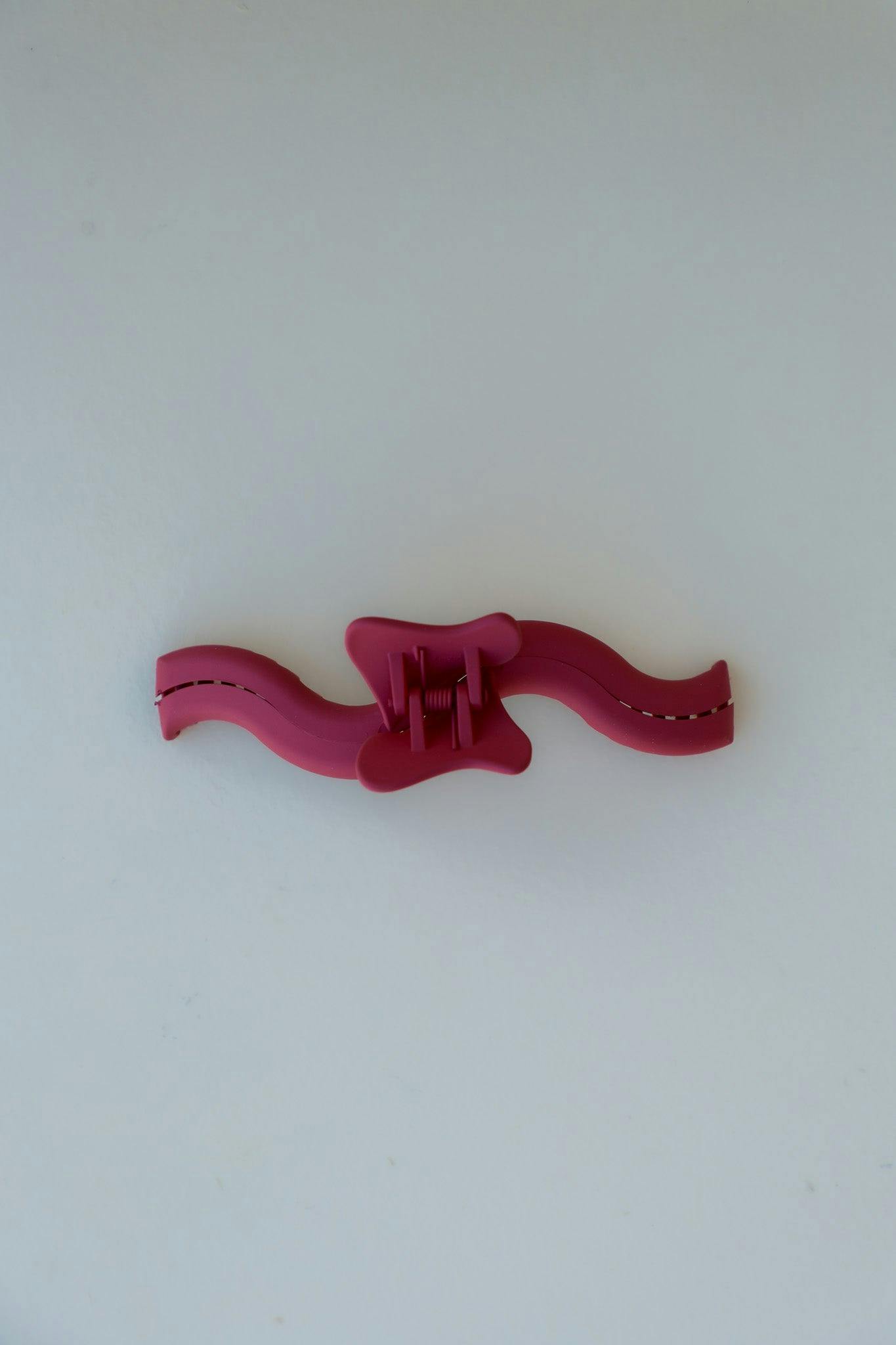 KAXI WAVY ORIGINAL HOLD EVERYTHING CLAW