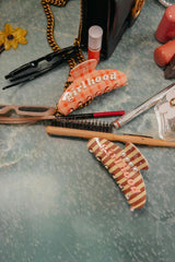 GIRLHOOD OVERSIZED CLAW (2 STYLES)