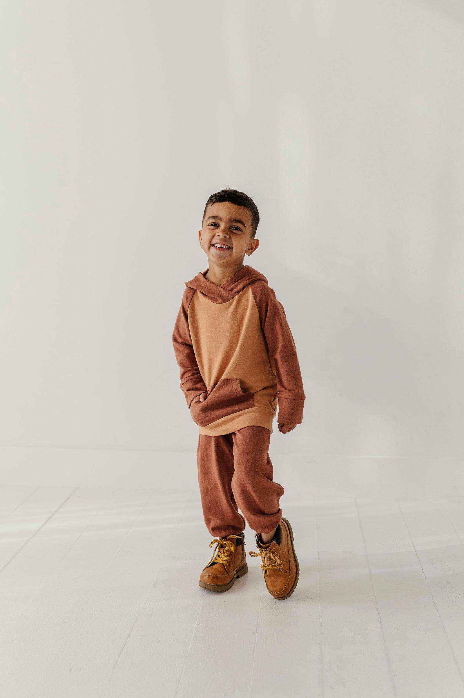 Boys Baggy Sweatpants in Rust