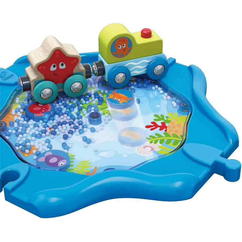 Hape: Undersea Figure 8&nbsp;- Wooden Train Track Playset