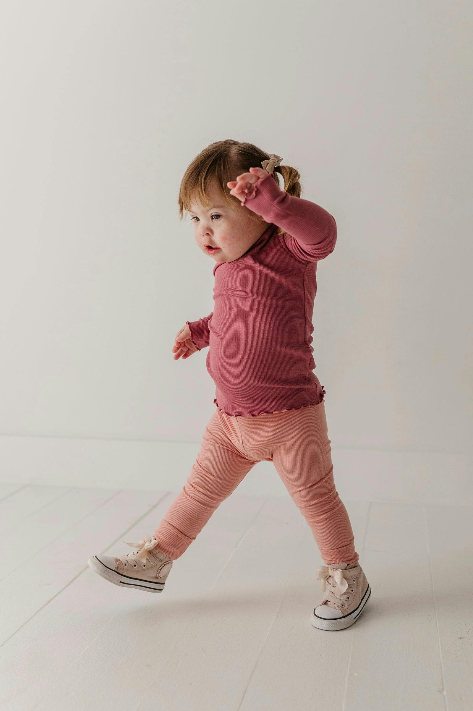 Girls Ribbed Leggings in Mellow Rose
