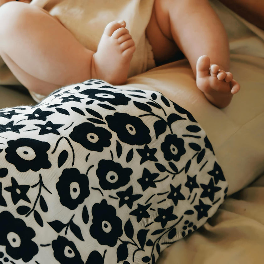 ETTA LOVES x LIBERTY – Sensory XL Muslin Swaddle - birth to 4 months