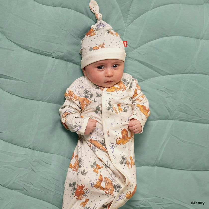 Magnetic Gown & Hat Set