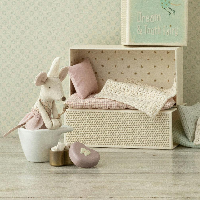 Tooth fairy mouse, Little sister in matchbox