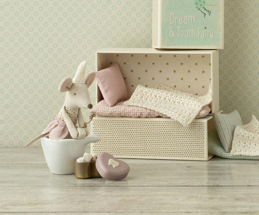 Tooth fairy mouse, Little sister in matchbox