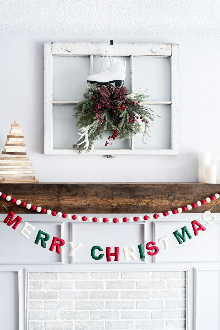 Merry Christmas Banner (Christmas Colors)