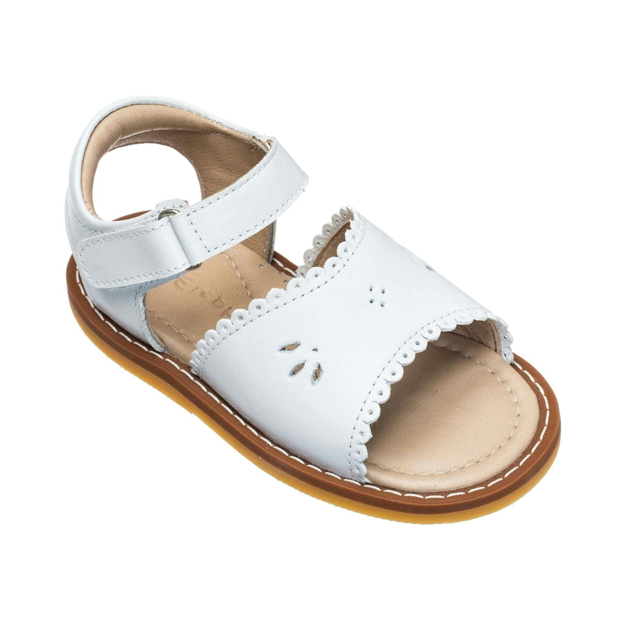 Classic Sandal with Scallop