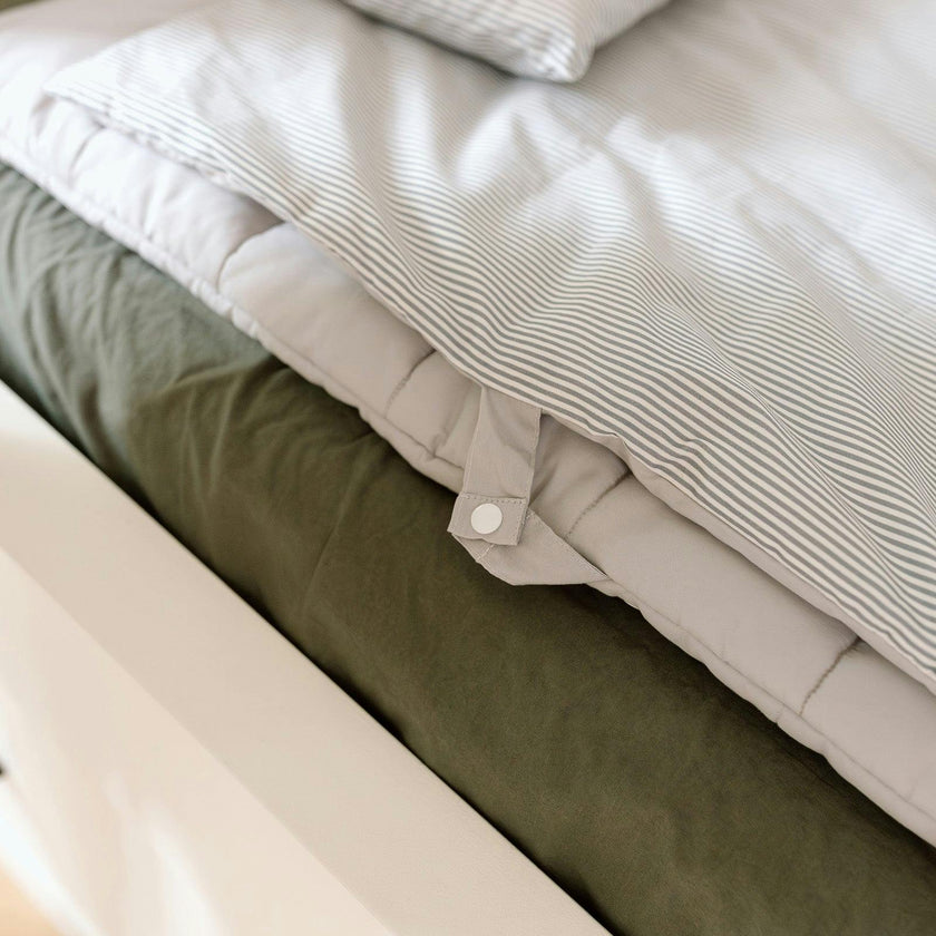Modern Stripe Portable Bedding Set