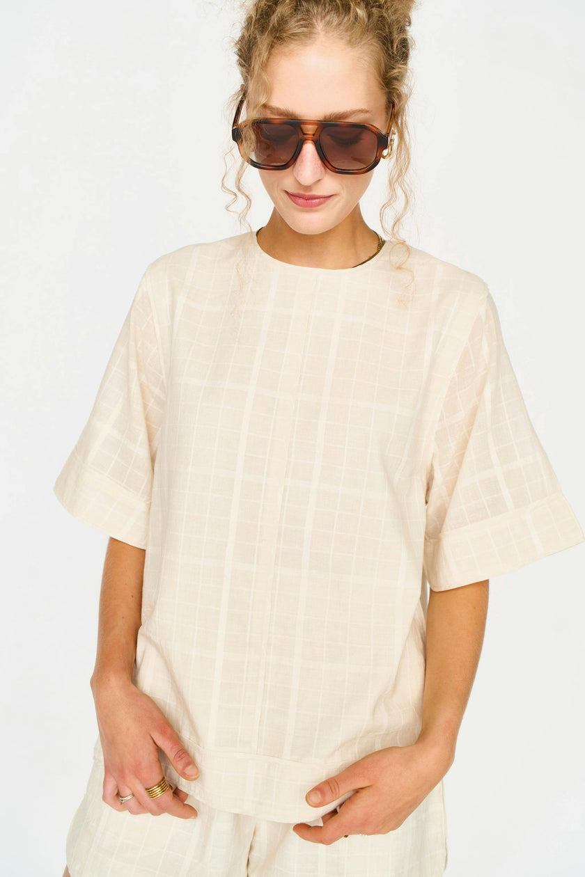 Field Top in Parchment