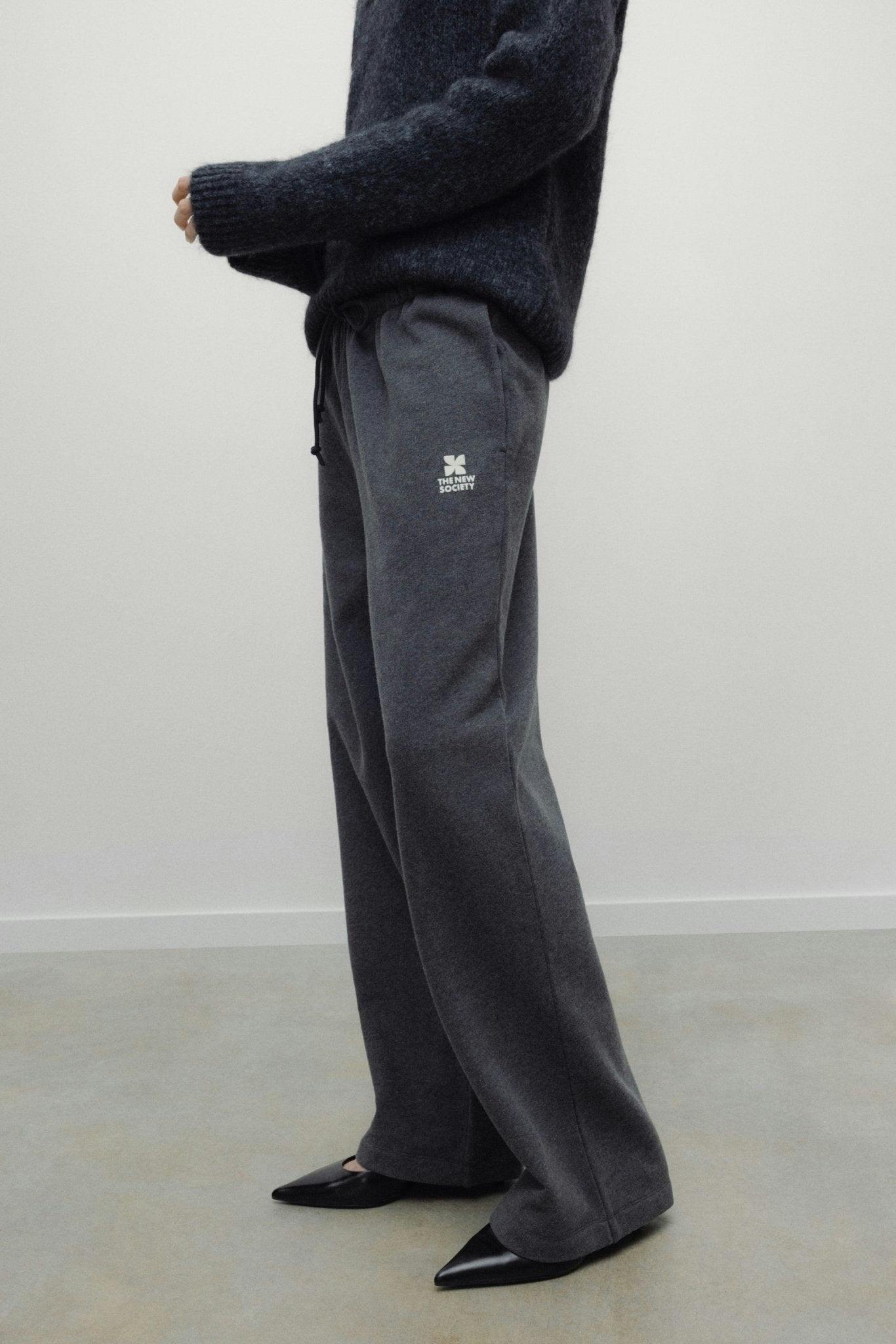 TNS Logo Woman Jogging Dark Grey Melange