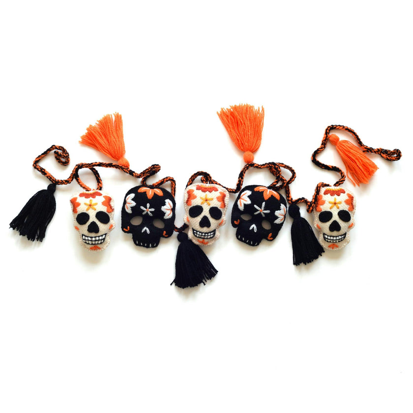 Skull Garland