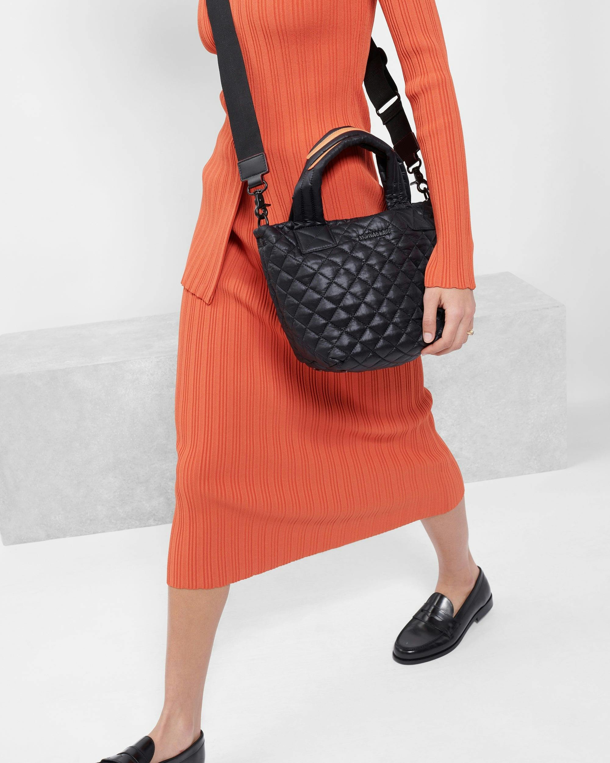 Black Mini Metro Tote Deluxe