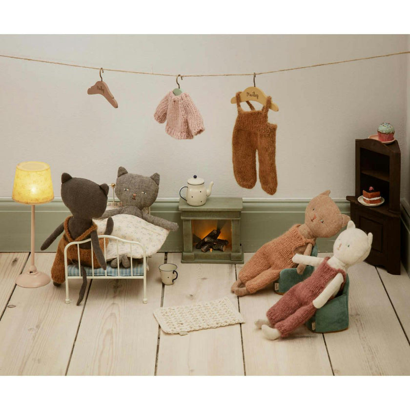 Kitten in Overalls - Black