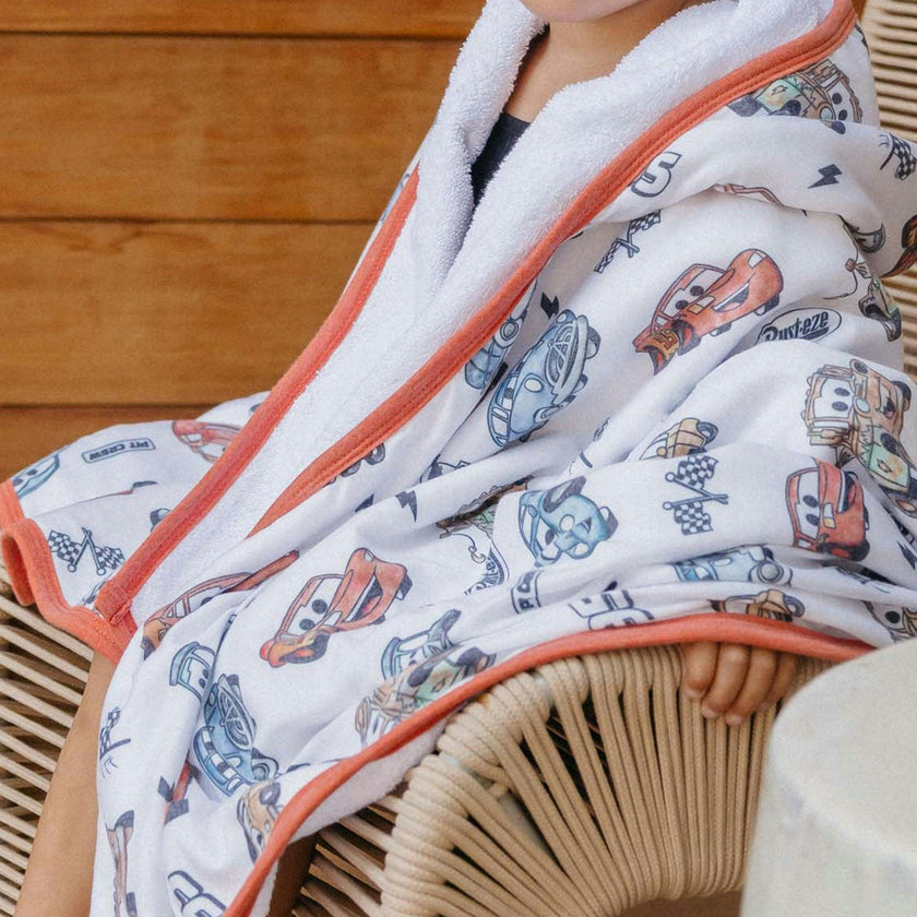 Premium Big Kid Hooded Towel - Disney Pixar Cars