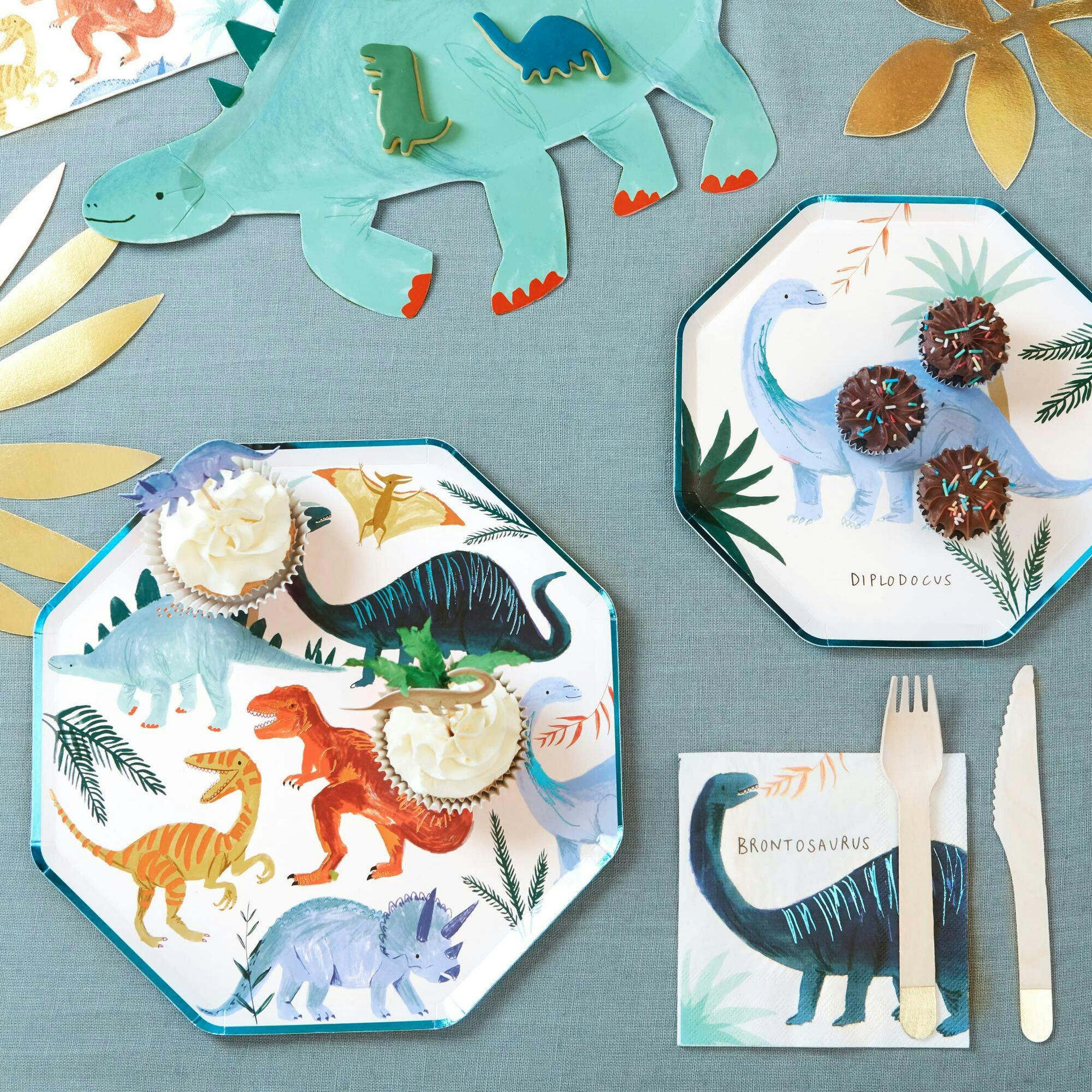 Kingdom Dinner Plates