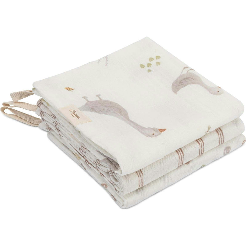 Charlie Farmhouse Goose Baby Bath Towel & Wash Cloth Set
